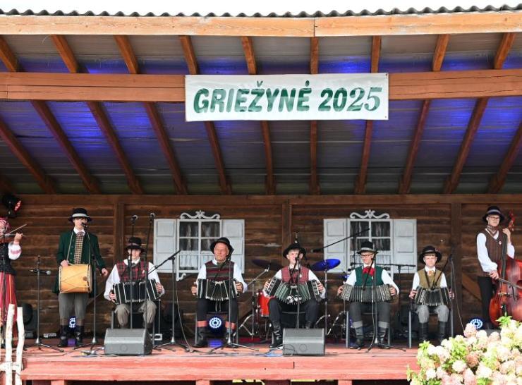 Girkalnyje nuaidėjo „Girkalnio griežynė“ – tradicijų, muzikos ir bendrystės šventė