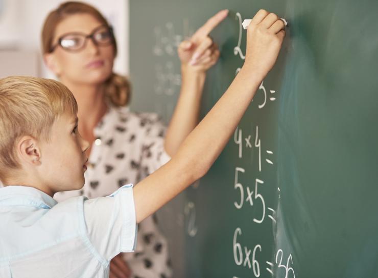  Raseinių rajone dirbantiems pedagogams bus apmokėtos kelionės į darbą ir iš darbo išlaidos 