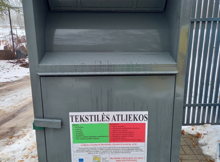 Visose rajono seniūnijose pastatyti nauji tekstilės atliekų surinkimo konteineriai. Ką į juos mesti?
