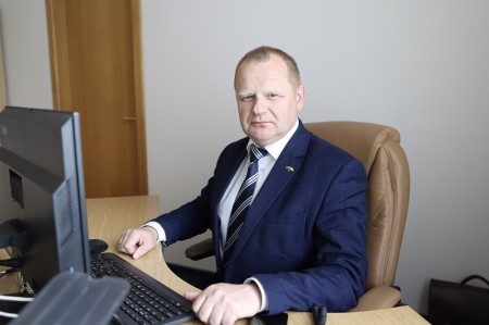 Darbą pradeda Raseinių rajono savivaldybės administracijos direktorius