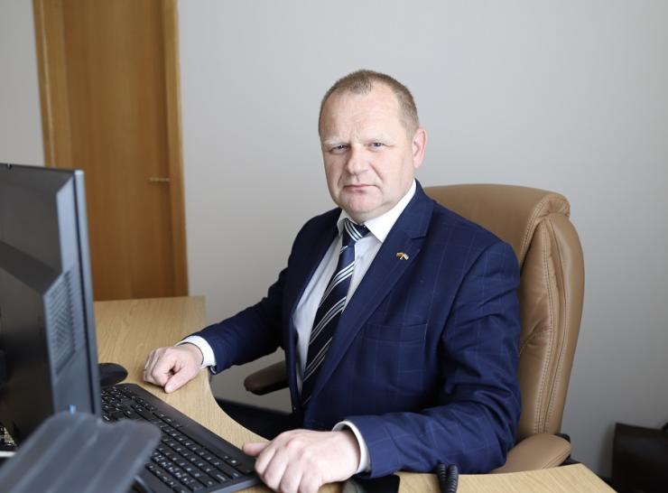 Darbą pradeda Raseinių rajono savivaldybės administracijos direktorius